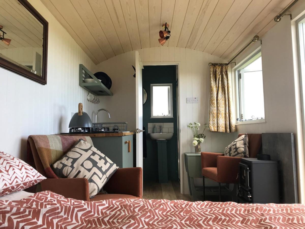 Ewe With A View Sea View Shepherds Huts Breage Ngoại thất bức ảnh